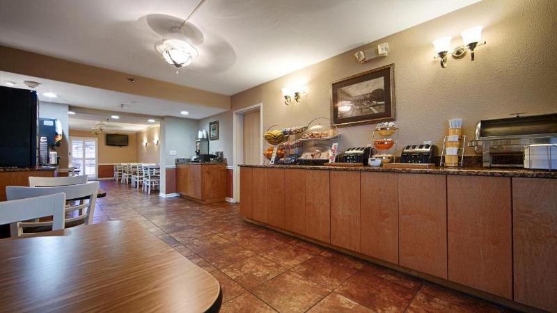 فندق Baymont By Wyndham Sarasota