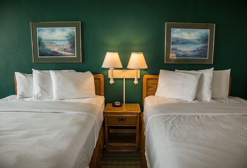 호텔 Baymont By Wyndham Fargo