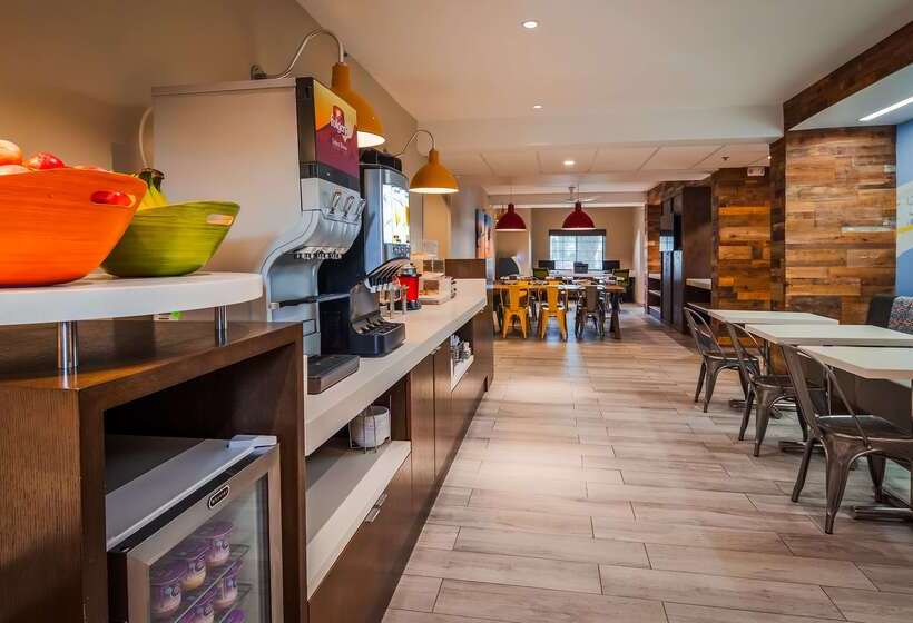 בית מלון כפרי Best Western Beachside Inn