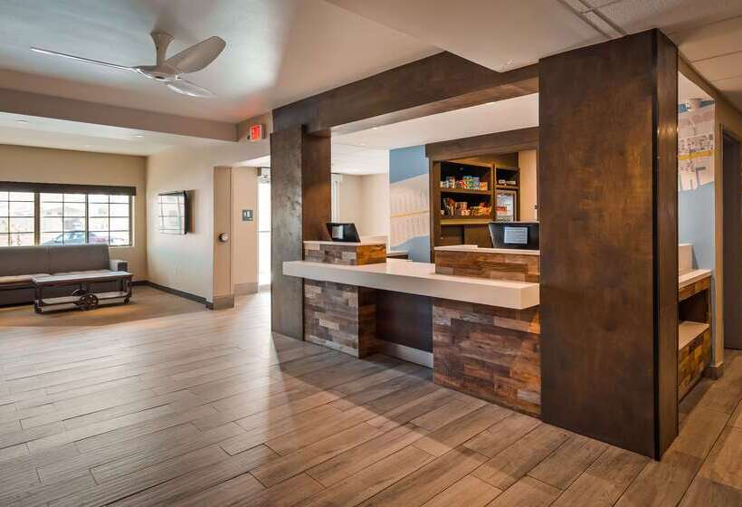 בית מלון כפרי Best Western Beachside Inn