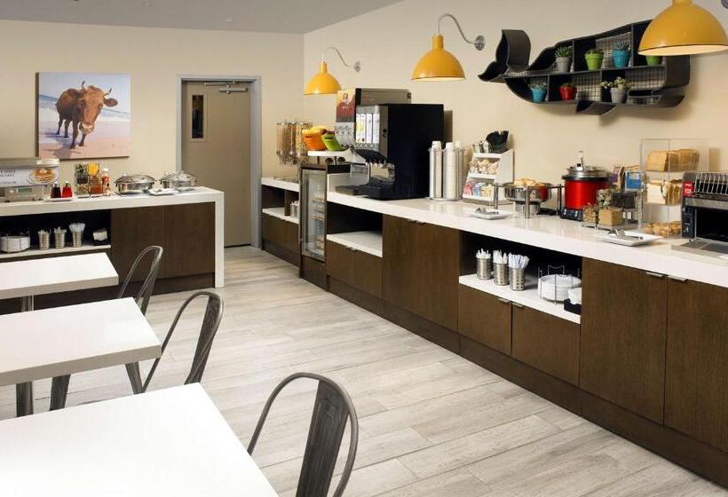 בית מלון כפרי Best Western Beachside Inn