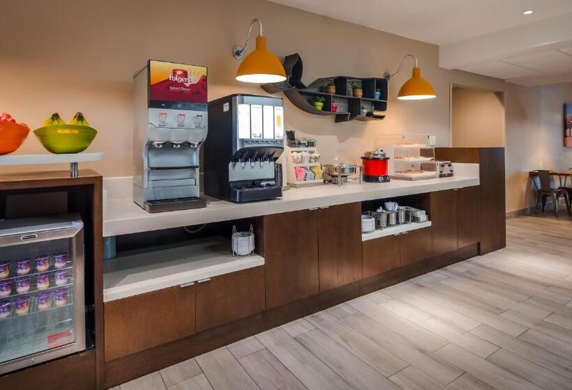 בית מלון כפרי Best Western Beachside Inn