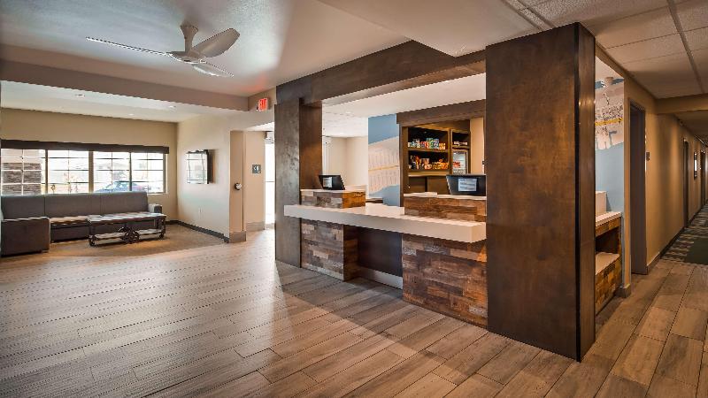 בית מלון כפרי Best Western Beachside Inn