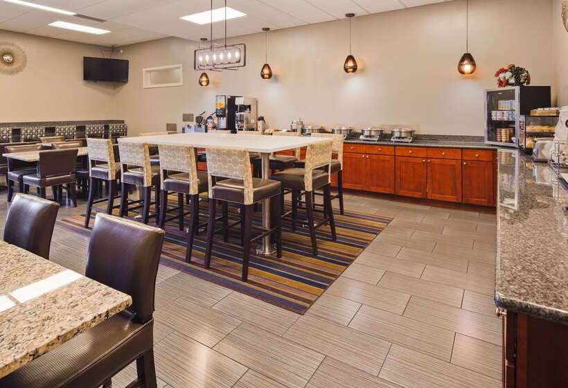 فندق Best Western Cascadia Inn