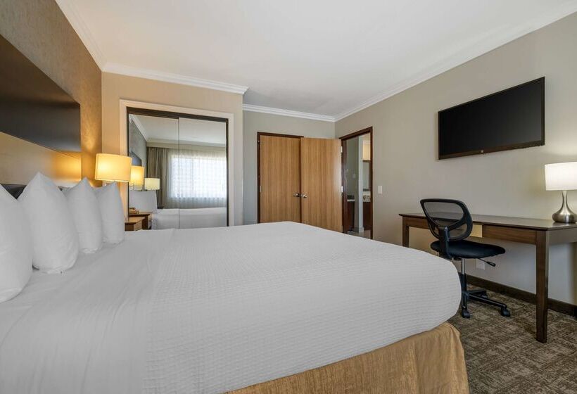 בית מלון כפרי Best Western Los Angeles Worldport