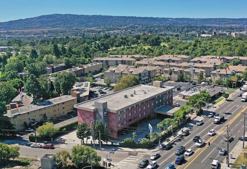 فندق Best Western Los Angeles Worldport