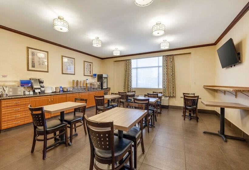 בית מלון כפרי Best Western Los Angeles Worldport