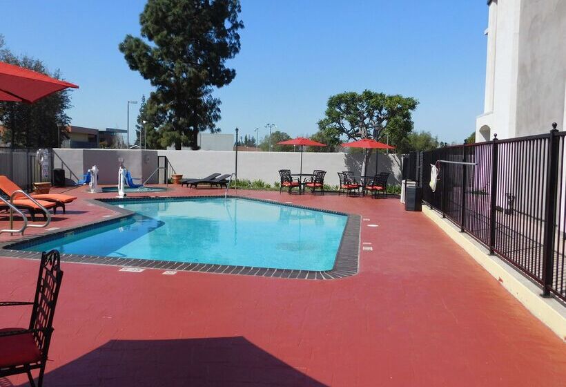 فندق Best Western Plus Anaheim Orange County