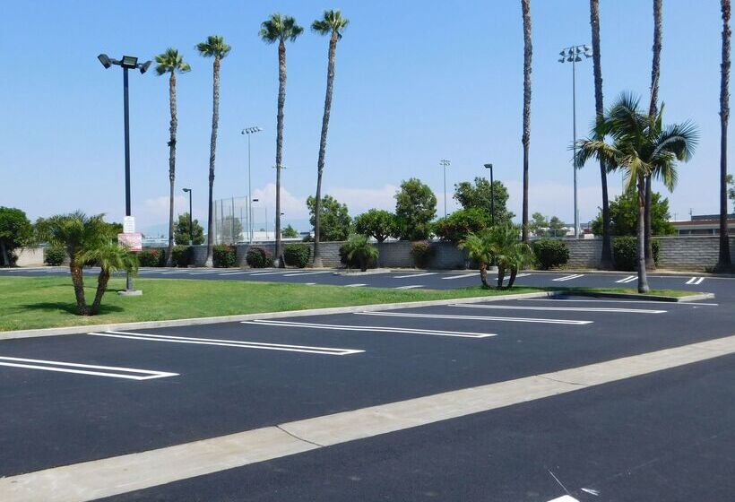 فندق Best Western Plus Anaheim Orange County