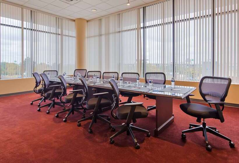 Best Western Plus Hotel & Conference Center