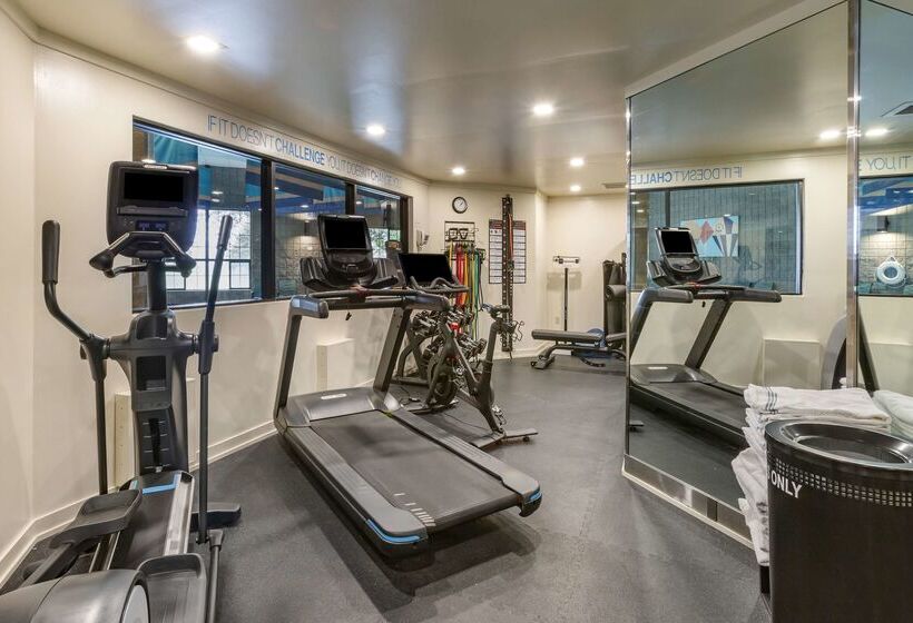 בית מלון כפרי Best Western Plus Butte Plaza Inn