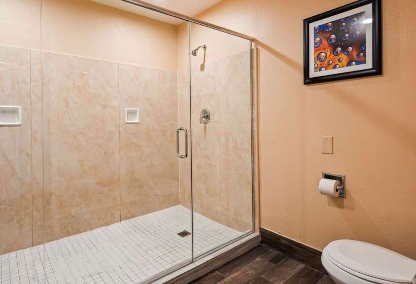 בית מלון כפרי Best Western Plus Heritage Inn