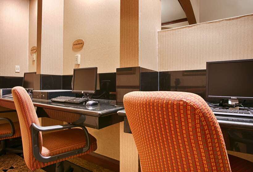 בית מלון כפרי Best Western Plus Heritage Inn