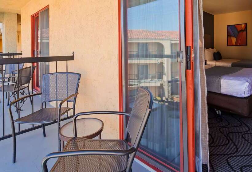 בית מלון כפרי Best Western Plus Heritage Inn