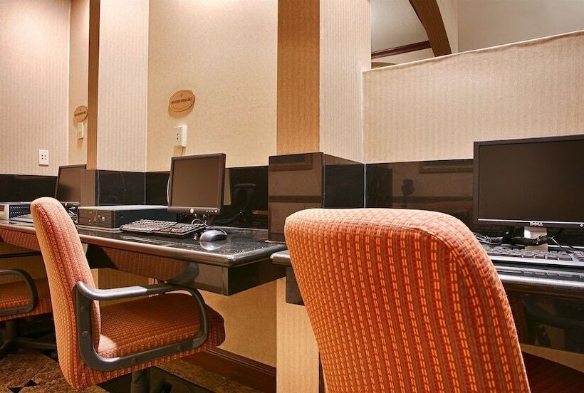 בית מלון כפרי Best Western Plus Heritage Inn