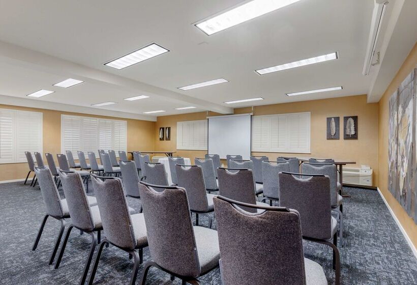 فندق Best Western Plus Novato Oaks Inn