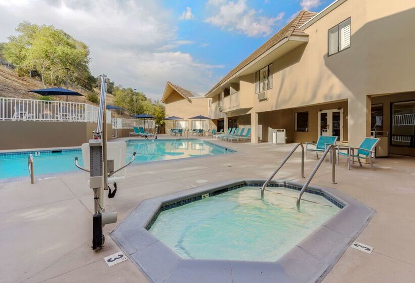 בית מלון כפרי Best Western Plus Novato Oaks Inn