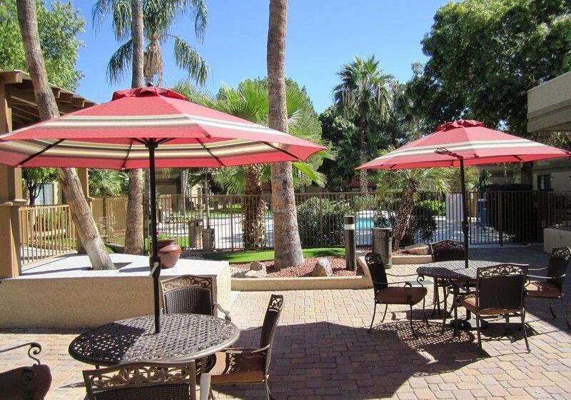 Wyndham Tucson Airport Hotel & Conference Center