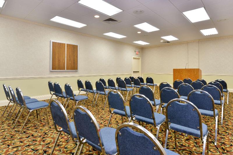 Wyndham Tucson Airport Hotel & Conference Center