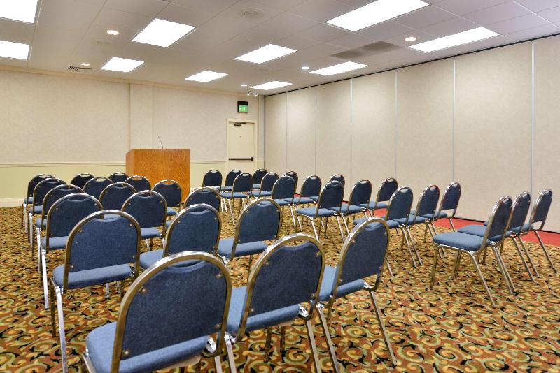 Wyndham Tucson Airport Hotel & Conference Center