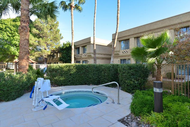 Wyndham Tucson Airport Hotel & Conference Center