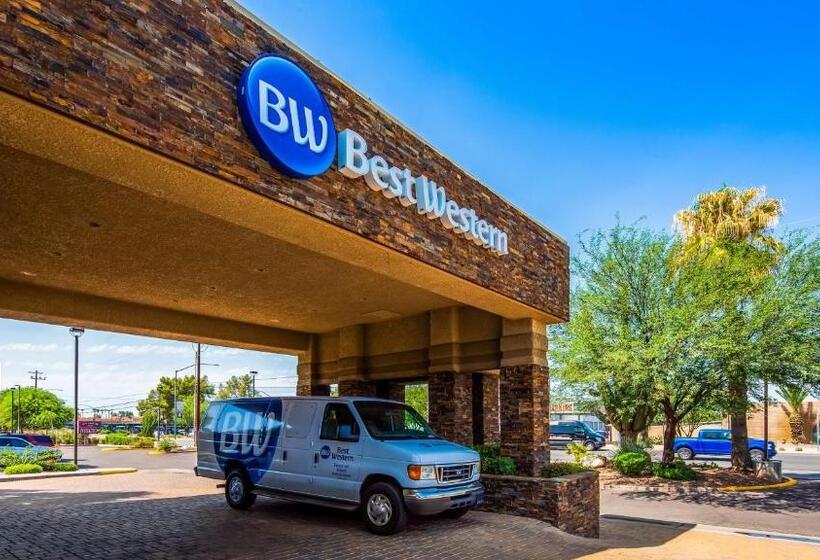 Wyndham Tucson Airport Hotel & Conference Center