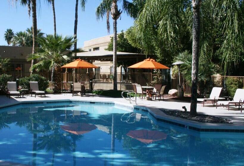 Wyndham Tucson Airport Hotel & Conference Center