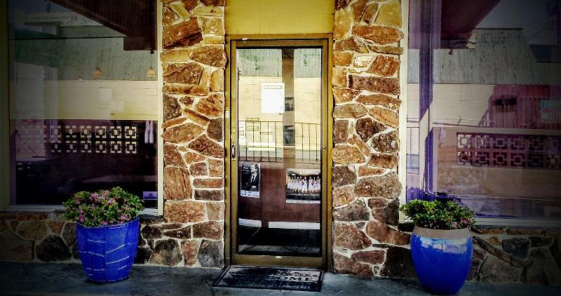 فندق Cedars Inn Lewiston