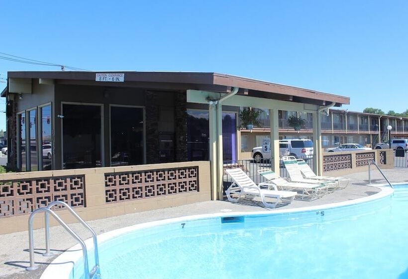فندق Cedars Inn Lewiston