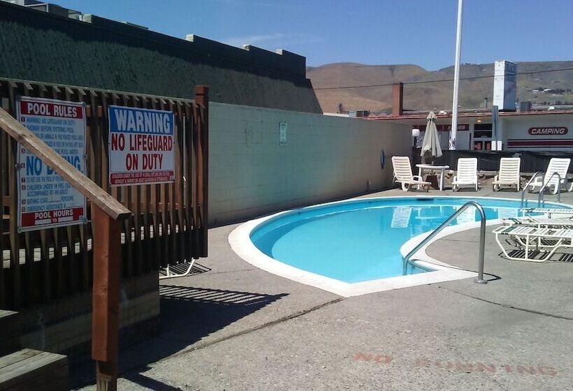 فندق Cedars Inn Lewiston