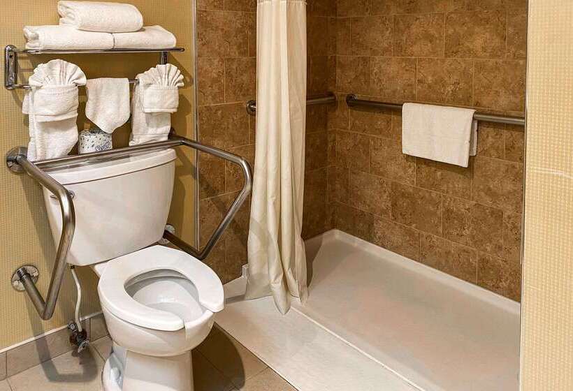 Clarion Hotel & Conference Center