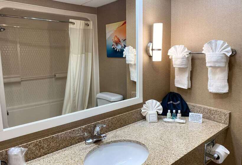 Clarion Hotel & Conference Center