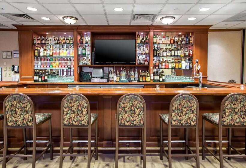 Clarion Hotel & Conference Center