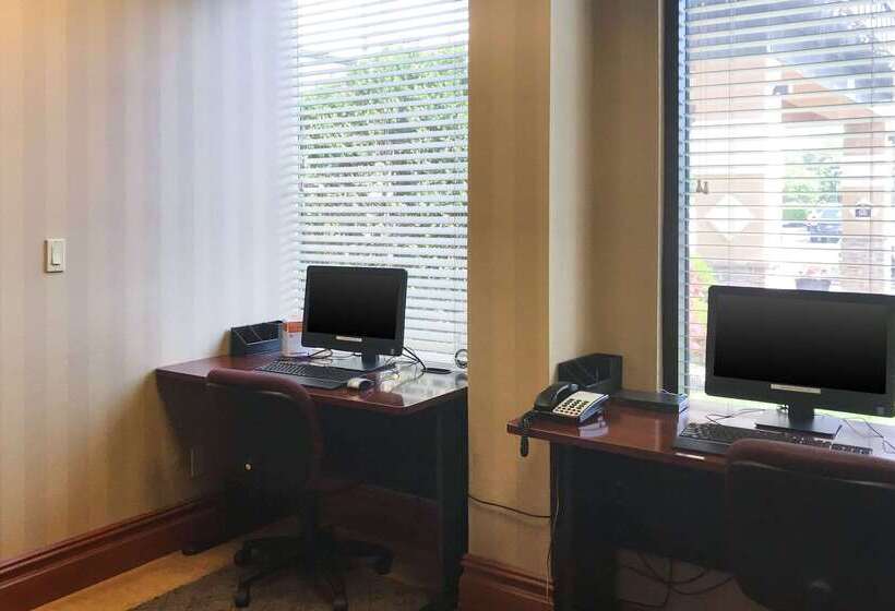 Clarion Hotel & Conference Center