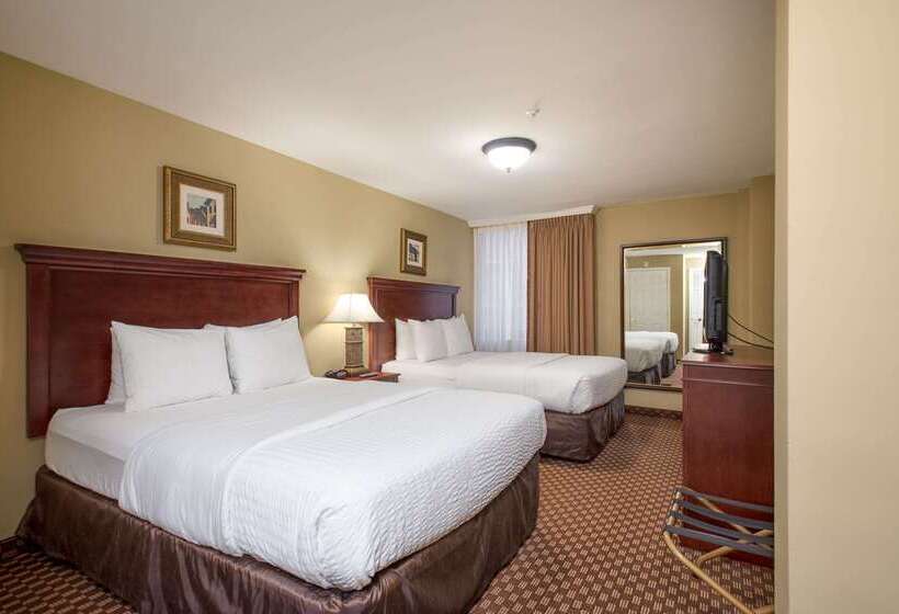 Clarion Collection Hotel Arlington Court Suites