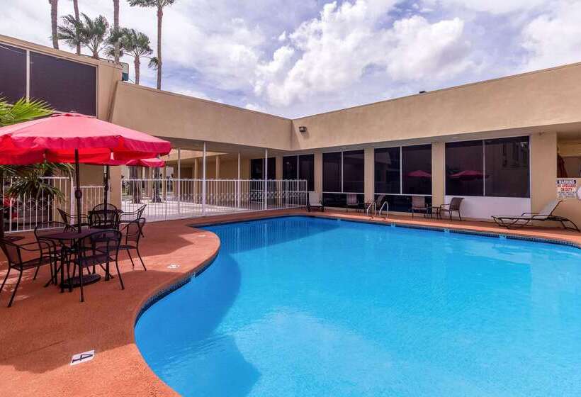 هتل Clarion Inn Near Mcallen Airport