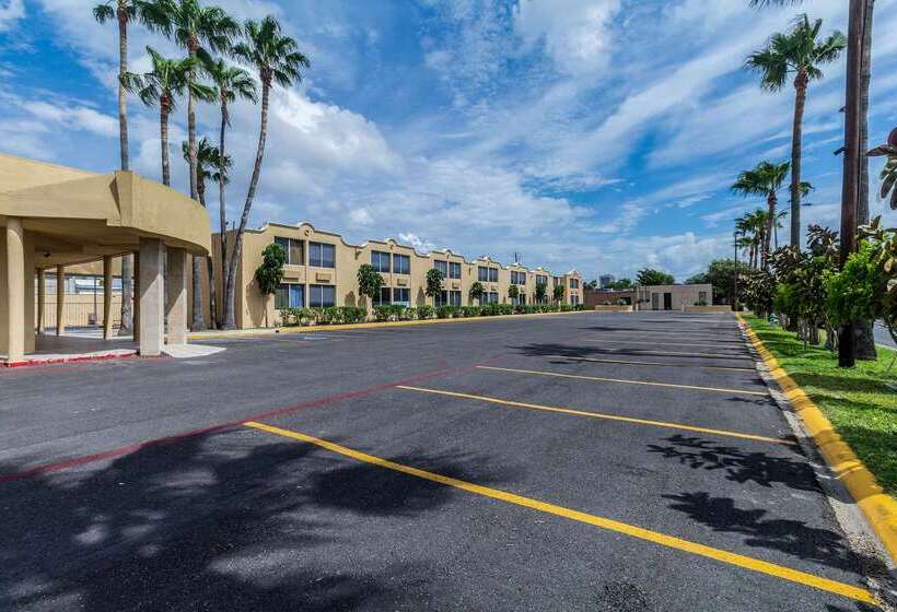 هتل Clarion Inn Near Mcallen Airport