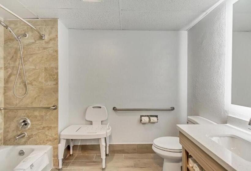 בית מלון כפרי Clarion Inn Salt Lake City Airport