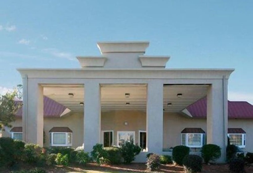 בית מלון כפרי Clarion Suites Augusta