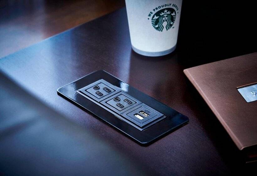 בית מלון כפרי Columbus Airport Marriott