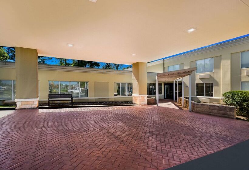 Отель Comfort Inn Falls Church   Tysons Corner