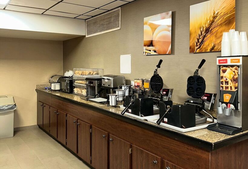 Отель Comfort Inn Falls Church   Tysons Corner