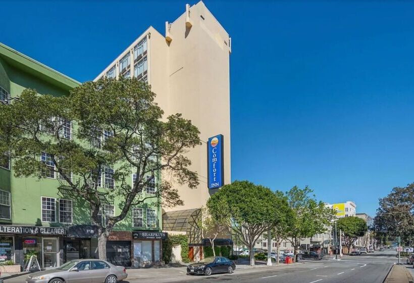 בית מלון כפרי Comfort Inn By The Bay