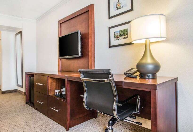 בית מלון כפרי Comfort Inn By The Bay