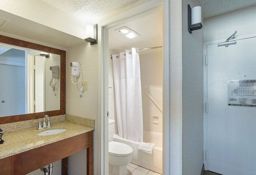 בית מלון כפרי Comfort Inn By The Bay