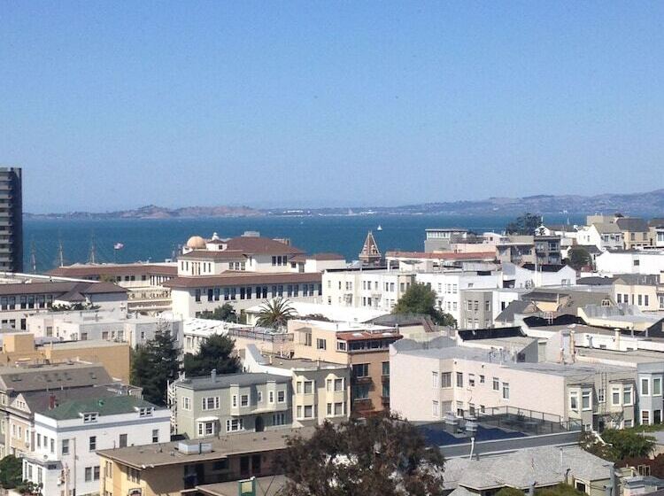 בית מלון כפרי Comfort Inn By The Bay