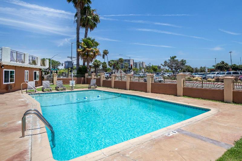 هتل Comfort Inn San Diego Airport At The Harbor