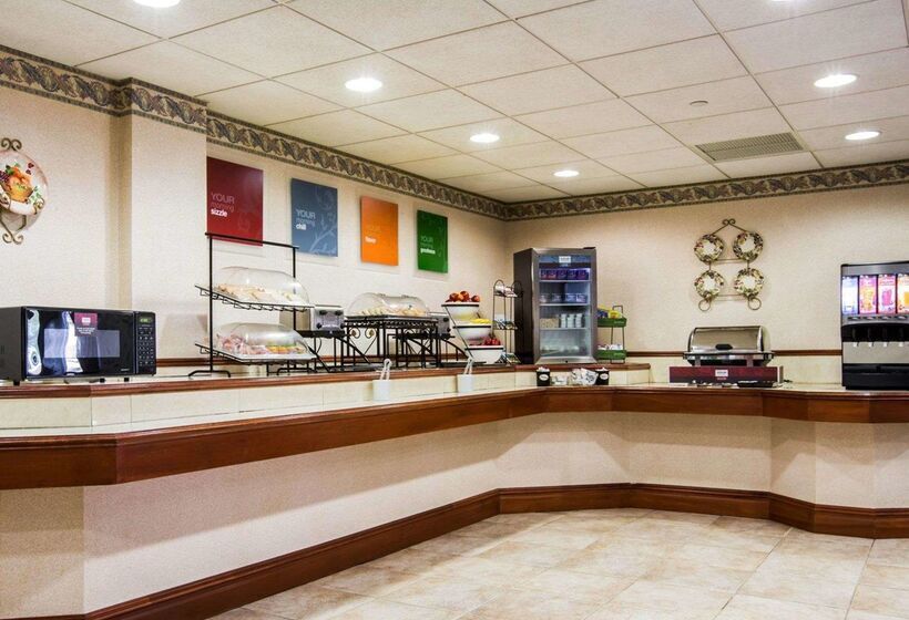 فندق Comfort Inn & Suites
