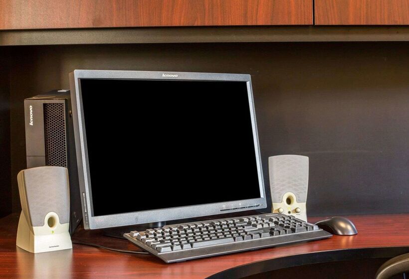 فندق Comfort Inn & Suites