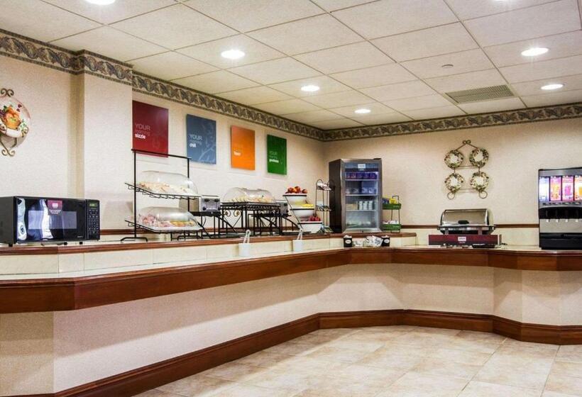 فندق Comfort Inn & Suites